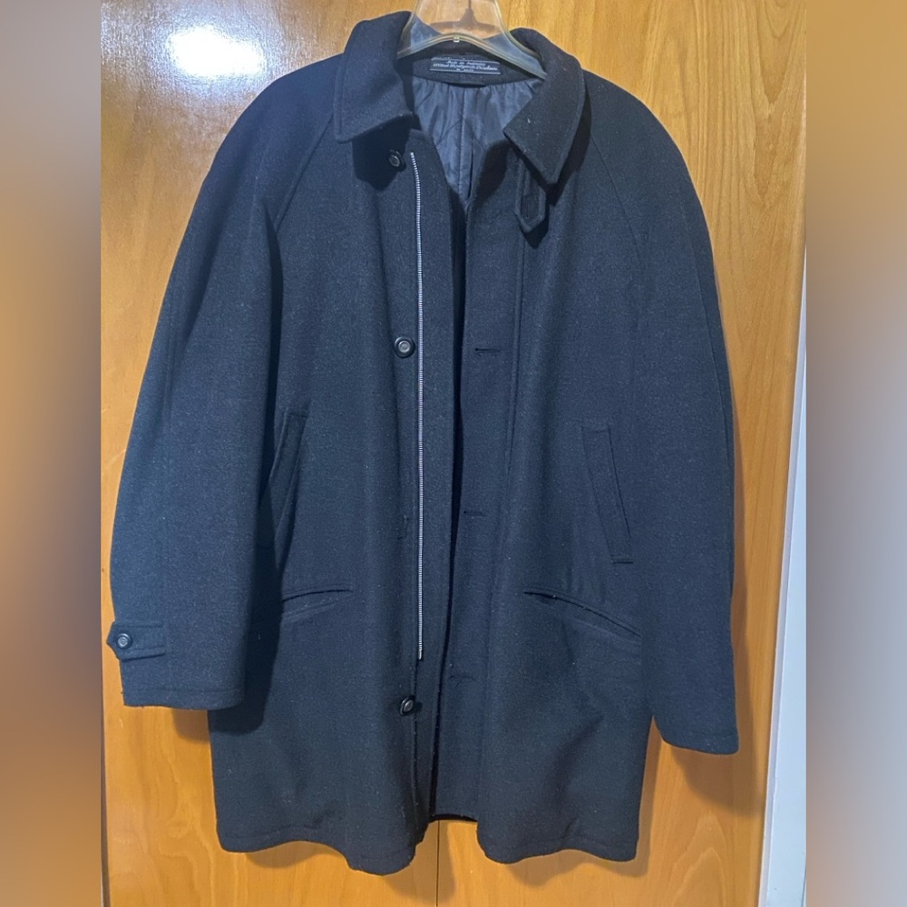 Men's Wool and Cashmere Overcoat in Black